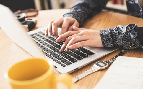 公司被列入經(jīng)營(yíng)異常名錄怎么辦？